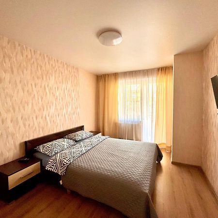 Flat Apartamento Uzhhorod Exterior foto